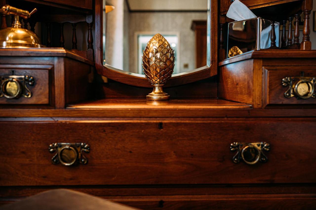 The Queens Hotel ليثام سانت أنيه المظهر الخارجي الصورة