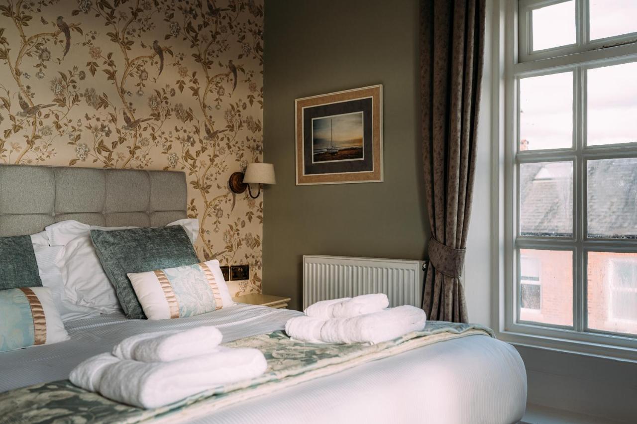 The Queens Hotel ليثام سانت أنيه المظهر الخارجي الصورة